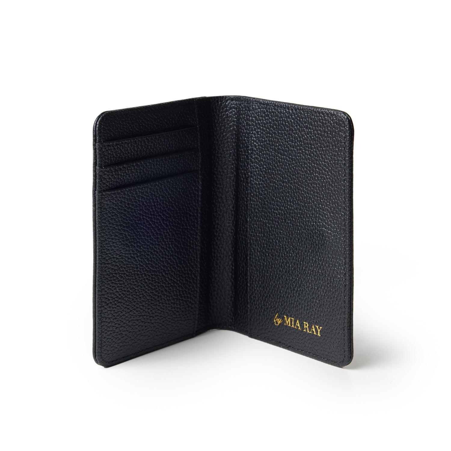 PEBBLE PASSPORT HOLDER - BLACK