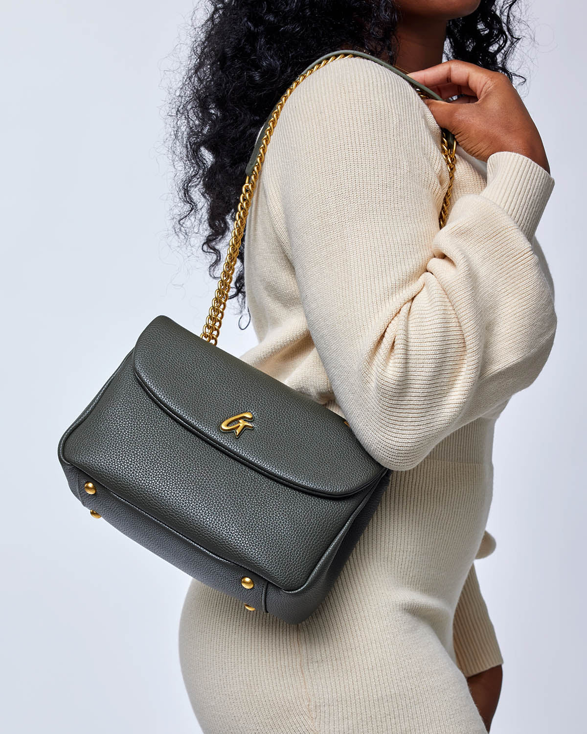 MEDIUM PEBBLE FLAP BAG - OLIVE GREEN