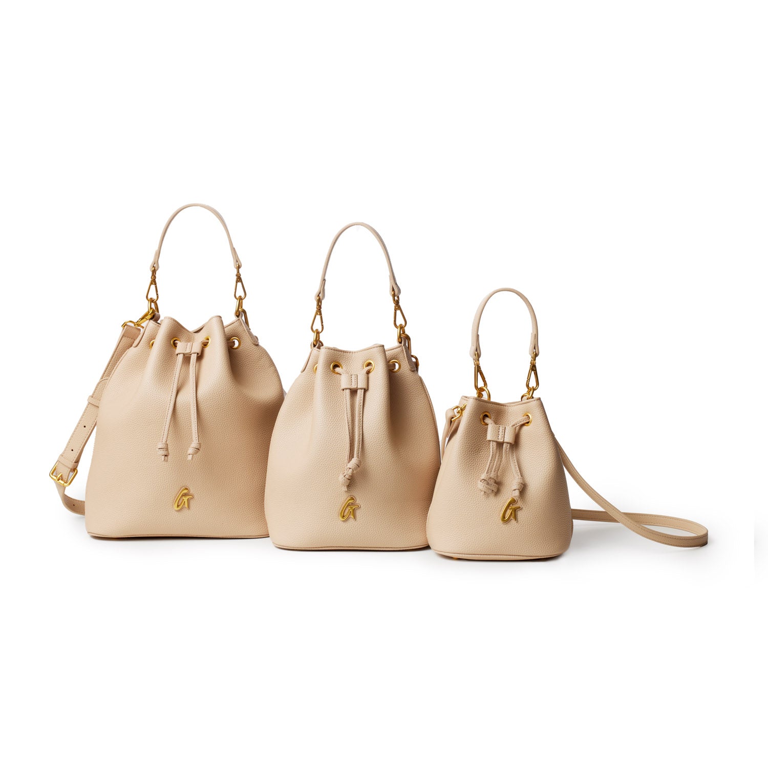 MEDIUM PEBBLE BUCKET BAG - NUDE