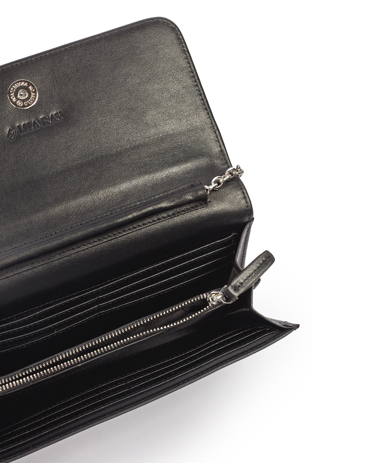 BLACK STANDARD WALLET ON CHAIN-SILVER